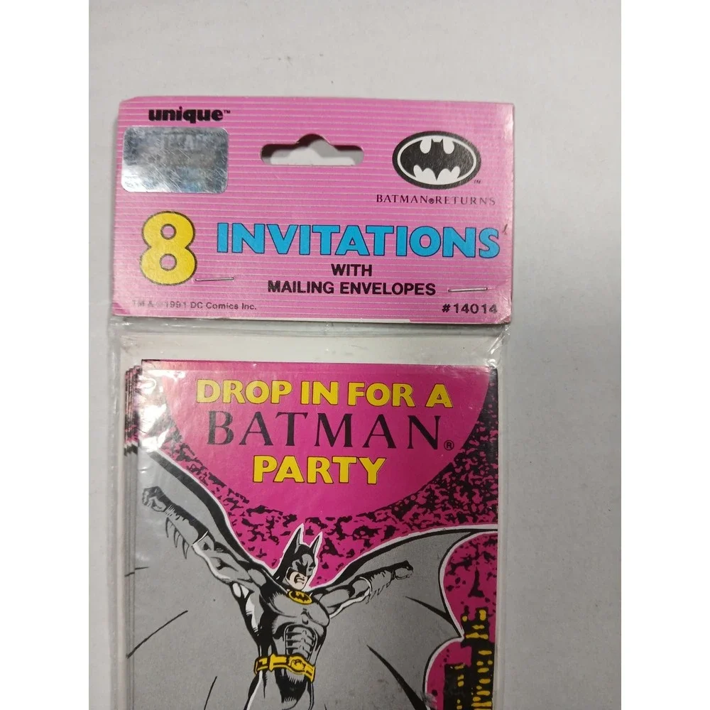 Vintage Licensed Batman Returns Superhero Birthday‎ Party Invitations 8-Pack